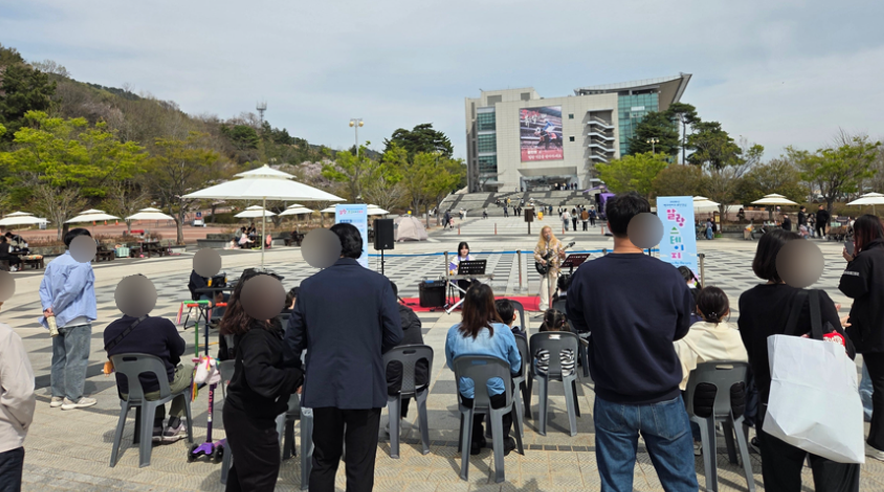 부산마사회_버스팅_04.png 부산마사회_버스팅_04.png